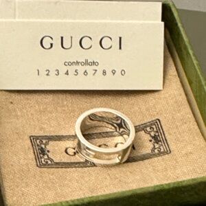 New Gucci 925 sterling silver ring sizes 7